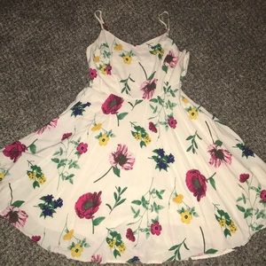 Old Navy Floral Printed Swing Swing Dress